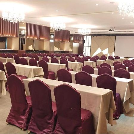 Ful Won Hotel Taichung Dış mekan fotoğraf