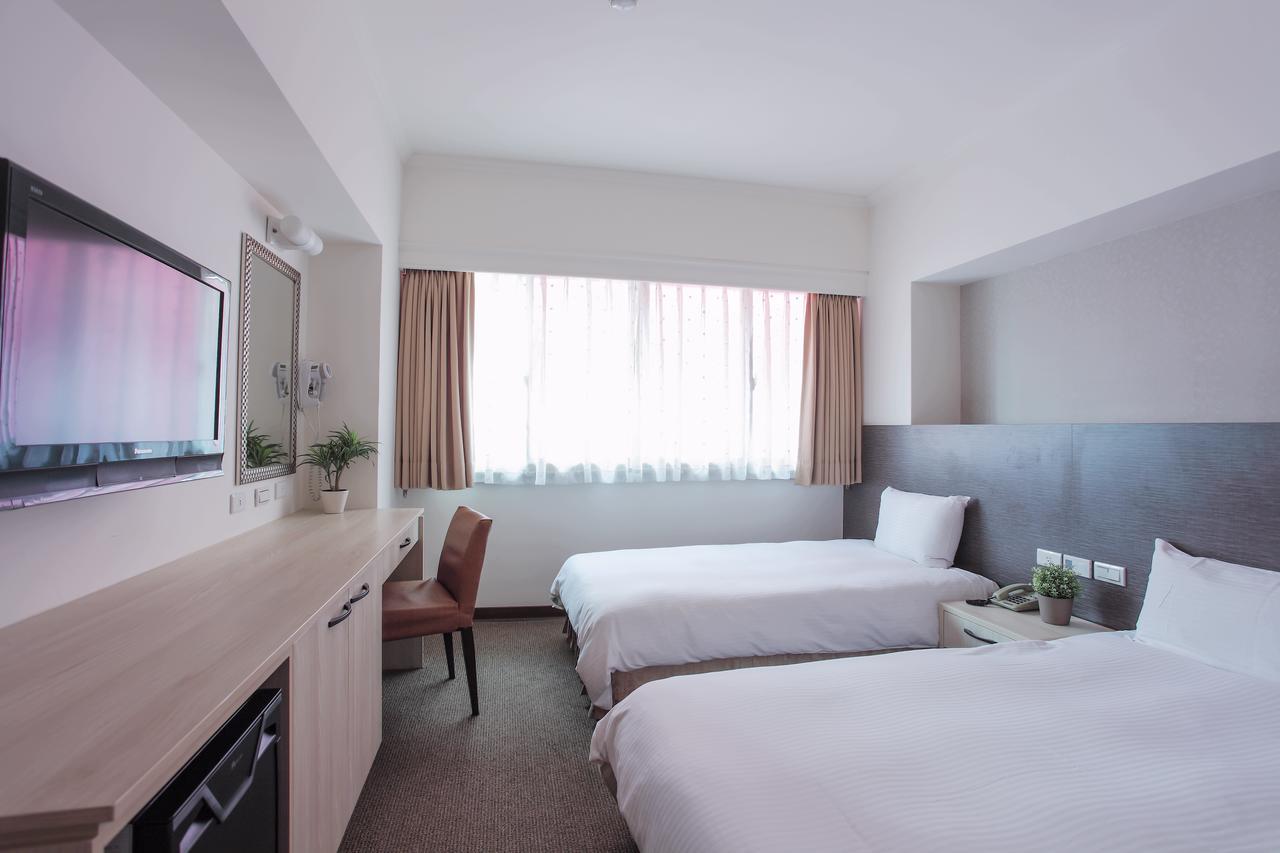 Ful Won Hotel Taichung Dış mekan fotoğraf
