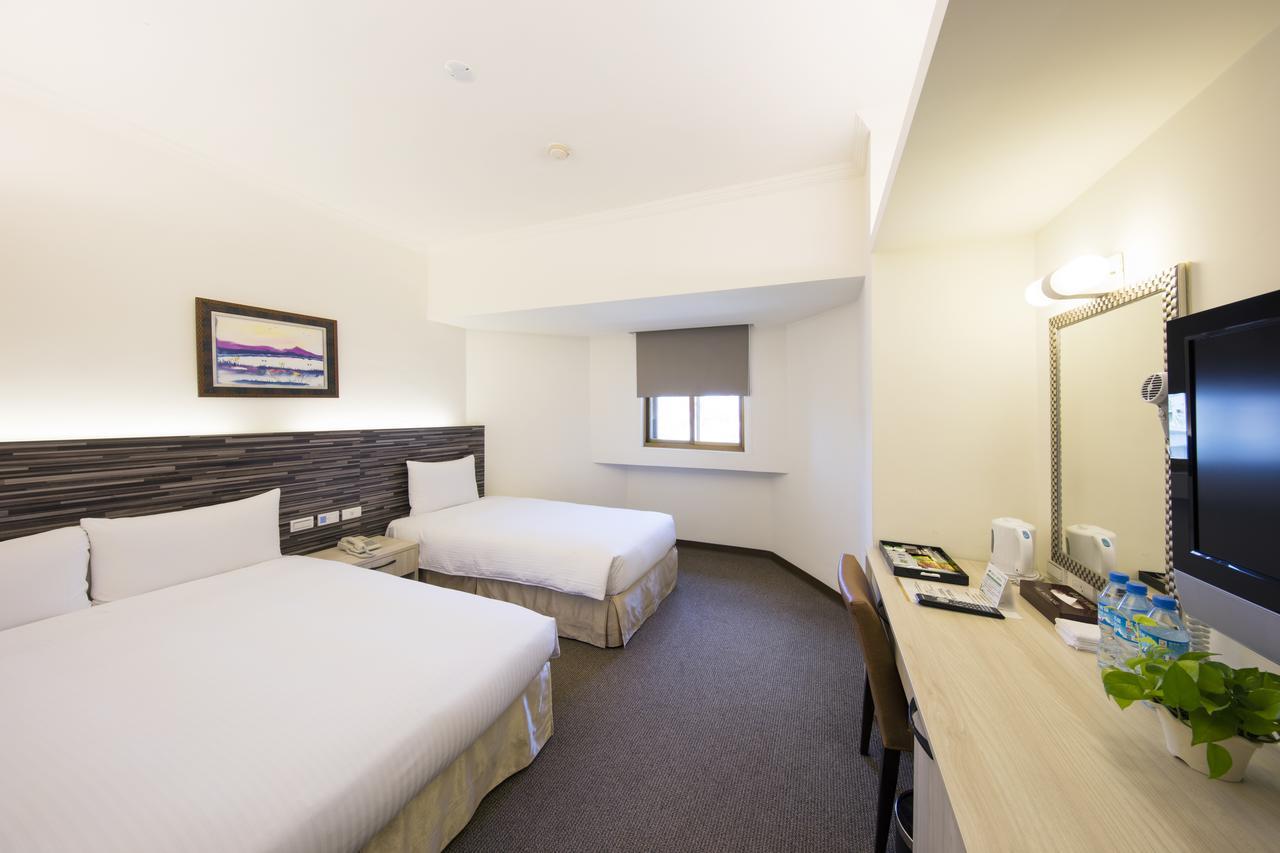 Ful Won Hotel Taichung Dış mekan fotoğraf
