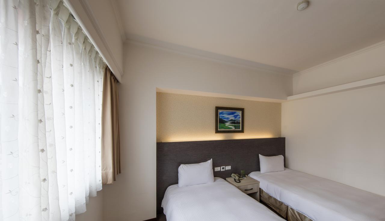 Ful Won Hotel Taichung Dış mekan fotoğraf