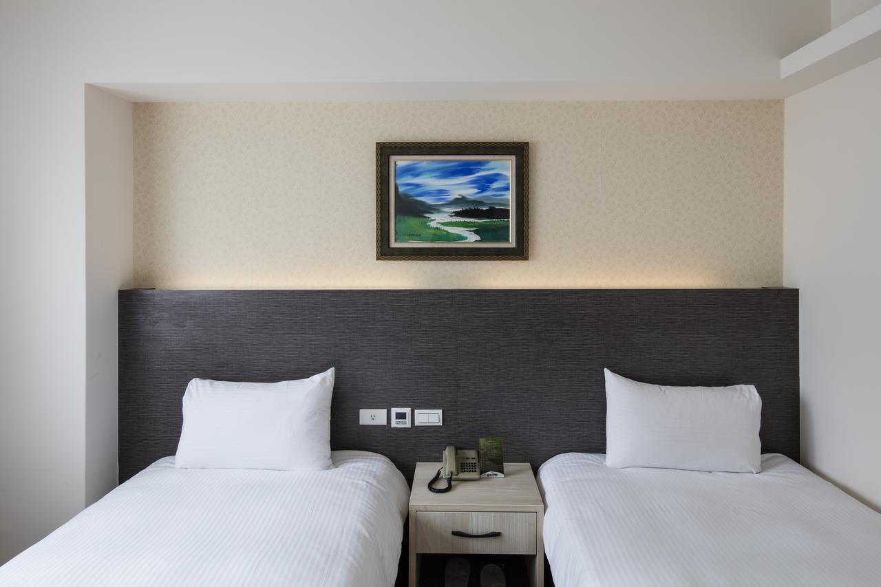 Ful Won Hotel Taichung Dış mekan fotoğraf