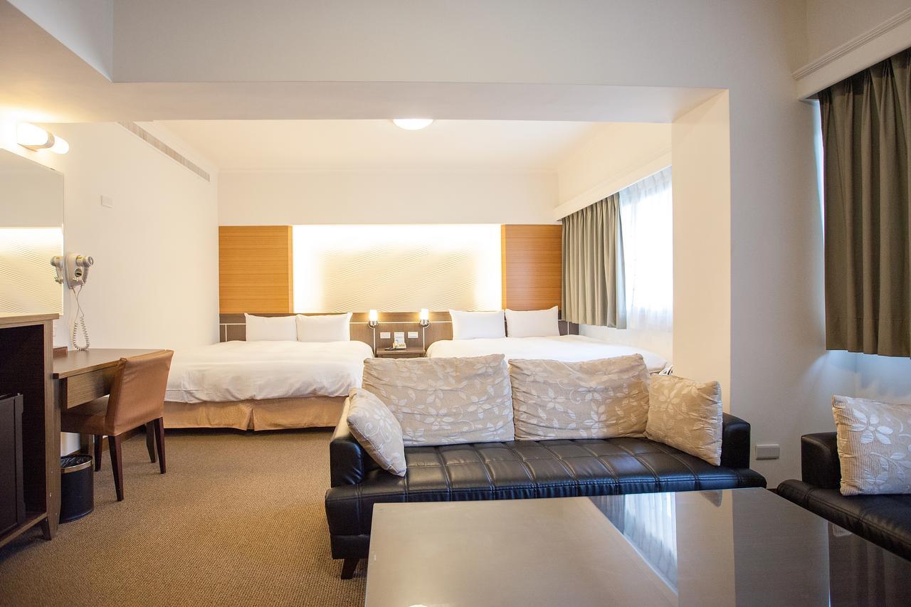 Ful Won Hotel Taichung Dış mekan fotoğraf