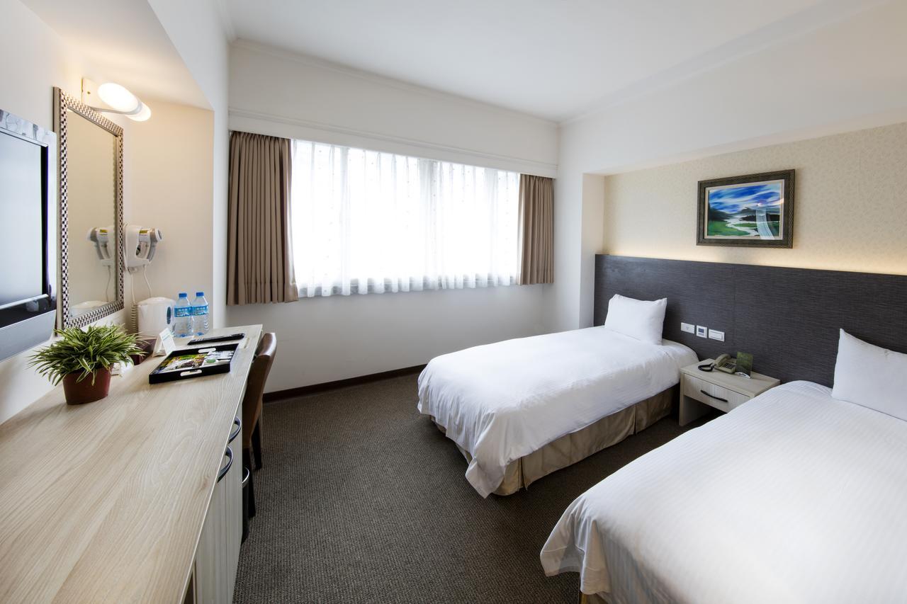 Ful Won Hotel Taichung Dış mekan fotoğraf
