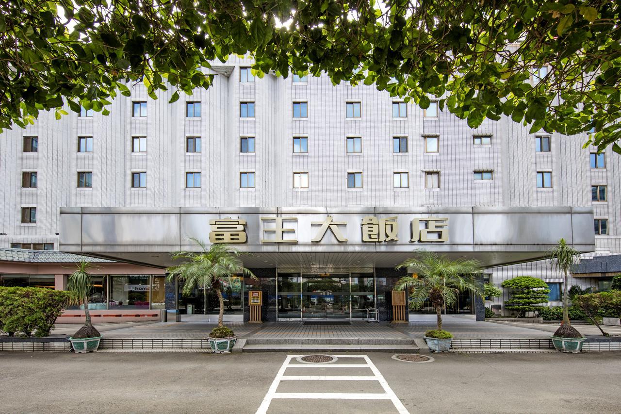 Ful Won Hotel Taichung Dış mekan fotoğraf