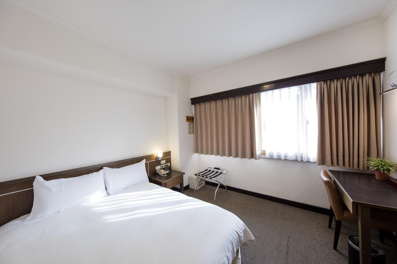 Ful Won Hotel Taichung Dış mekan fotoğraf
